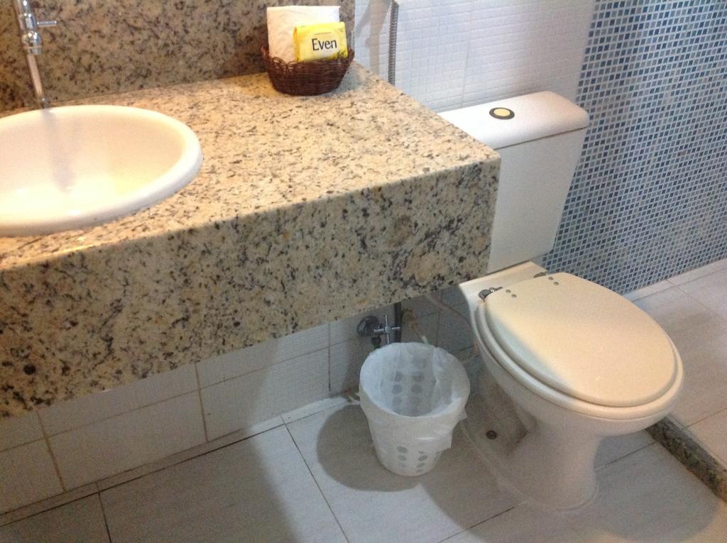 Pousada Maluar Camaçari Quarto foto